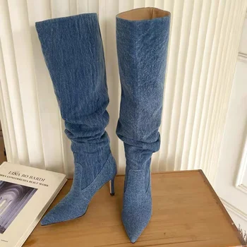 Женские джинсовые сапоги со складками на высоком каблуке 2023, осенние джинсы, ковбойские сапоги до колена, женские синие длинные ботинки на тонком каблуке Feminina