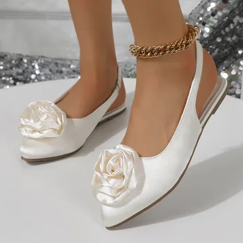 Классические черно-белые кожаные туфли на плоской подошве, изысканные женские босоножки с цветочным декором, летняя обувь с эластичными ремешками, пикантные сандалии с острым носком